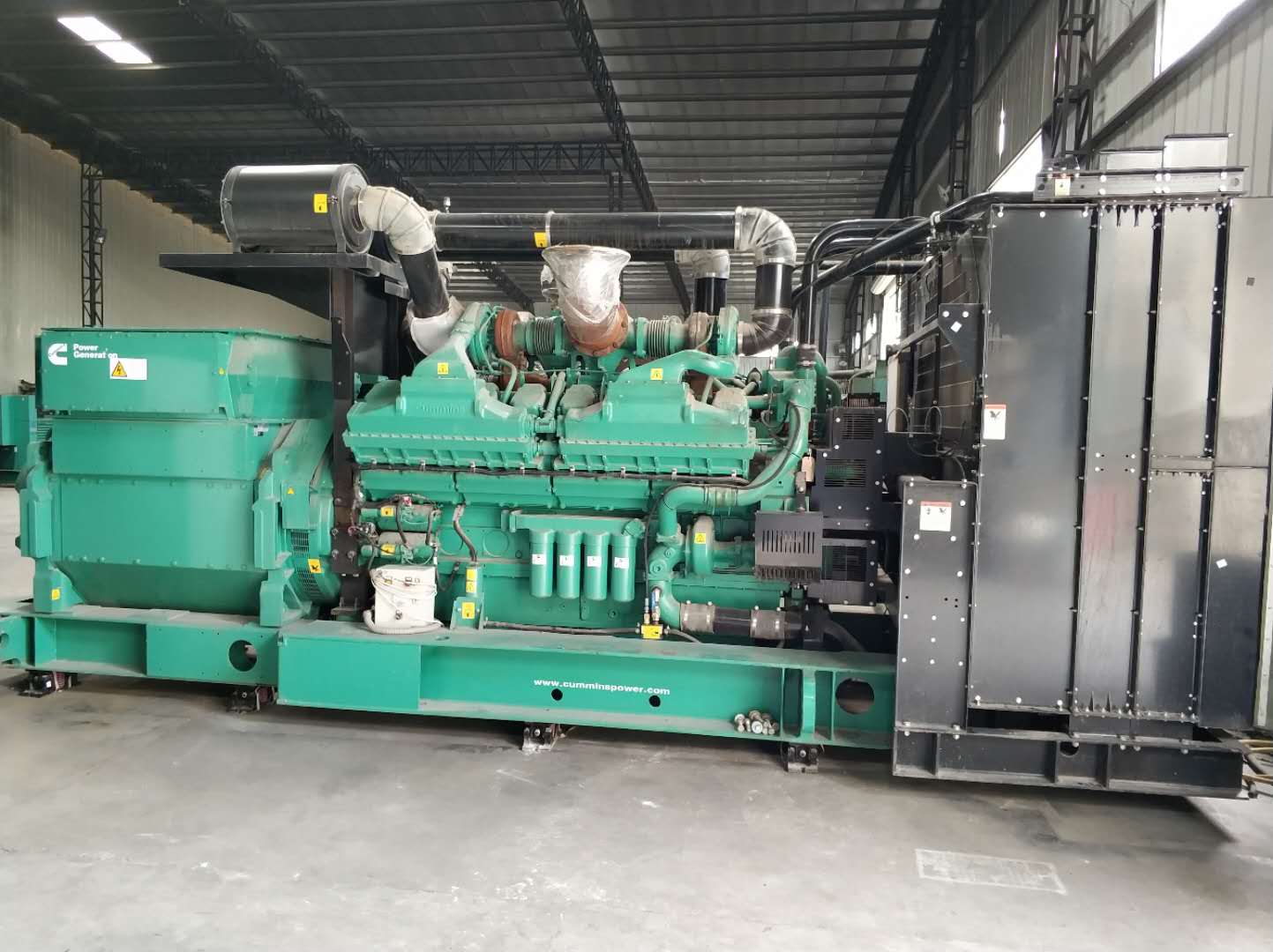 1600kw康明斯发电机